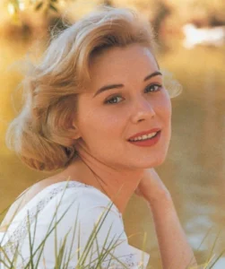 THE Hope Lange