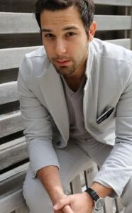 Skylar Astin