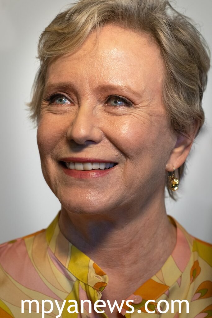 Eve Plumb