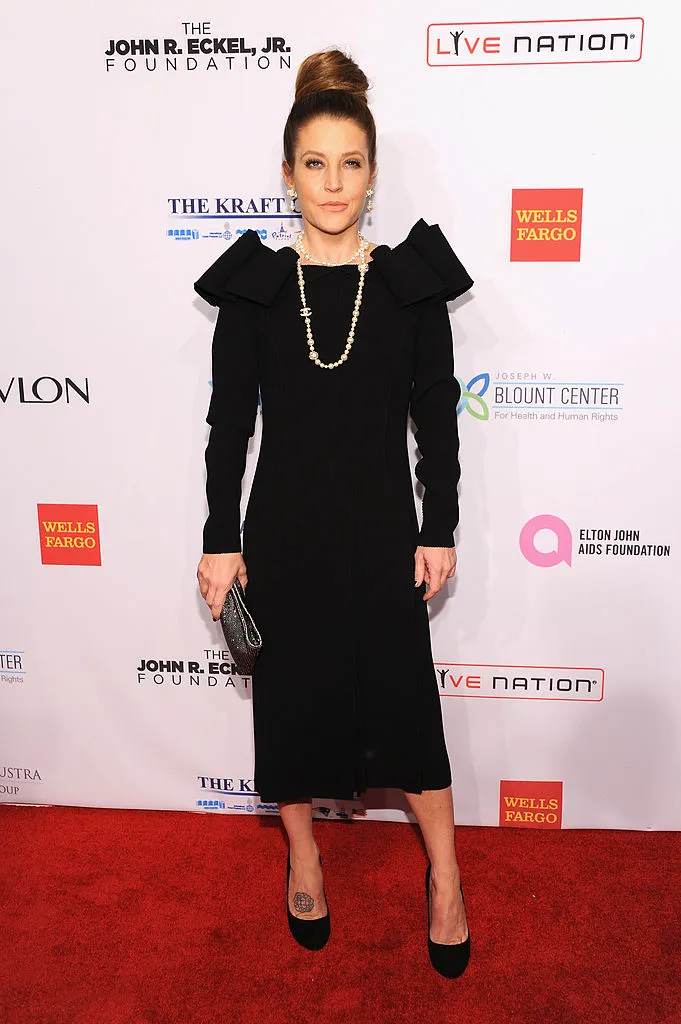 Lisa Marie Presley in black