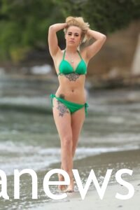 Hope Davis in a nice bikini