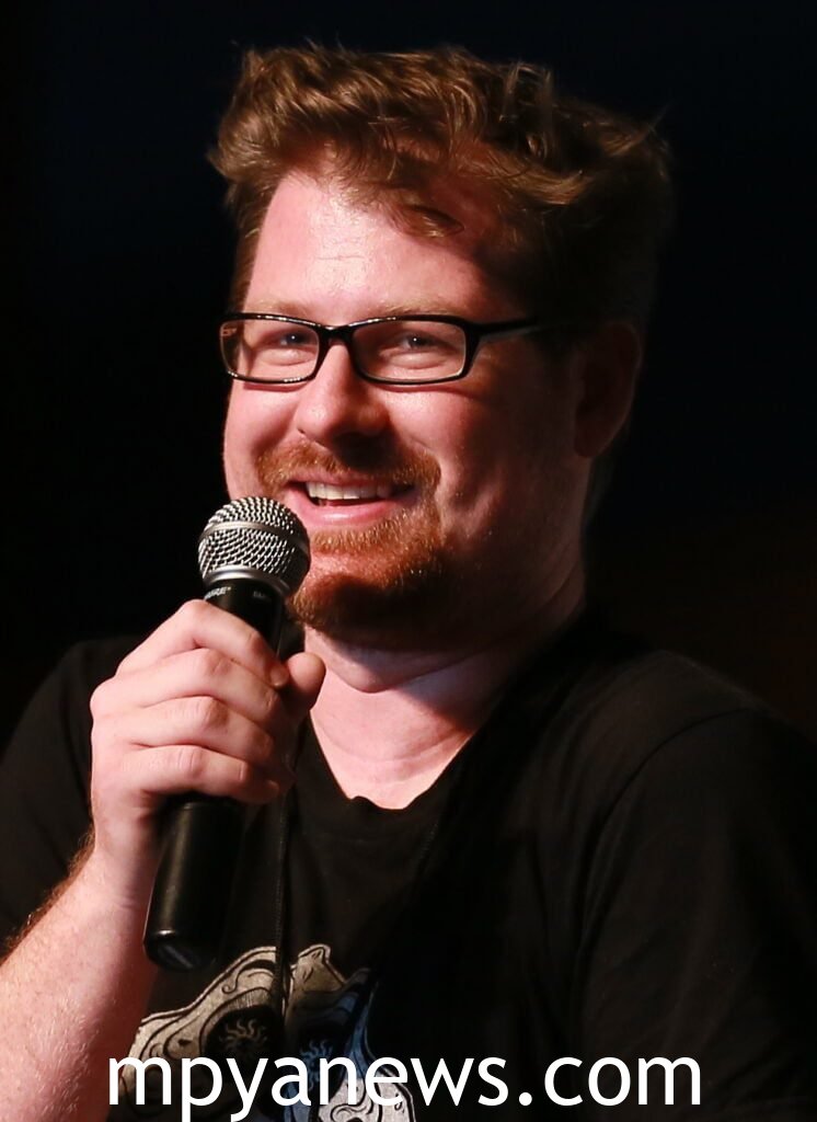 Justin Roiland looks good