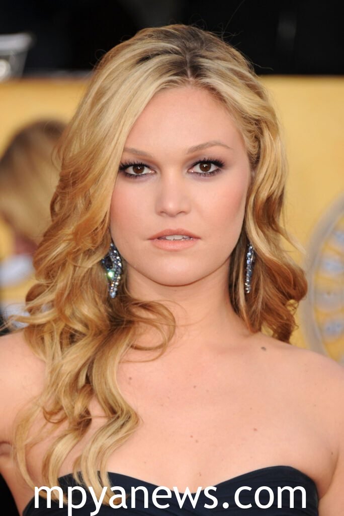 Julia Stiles