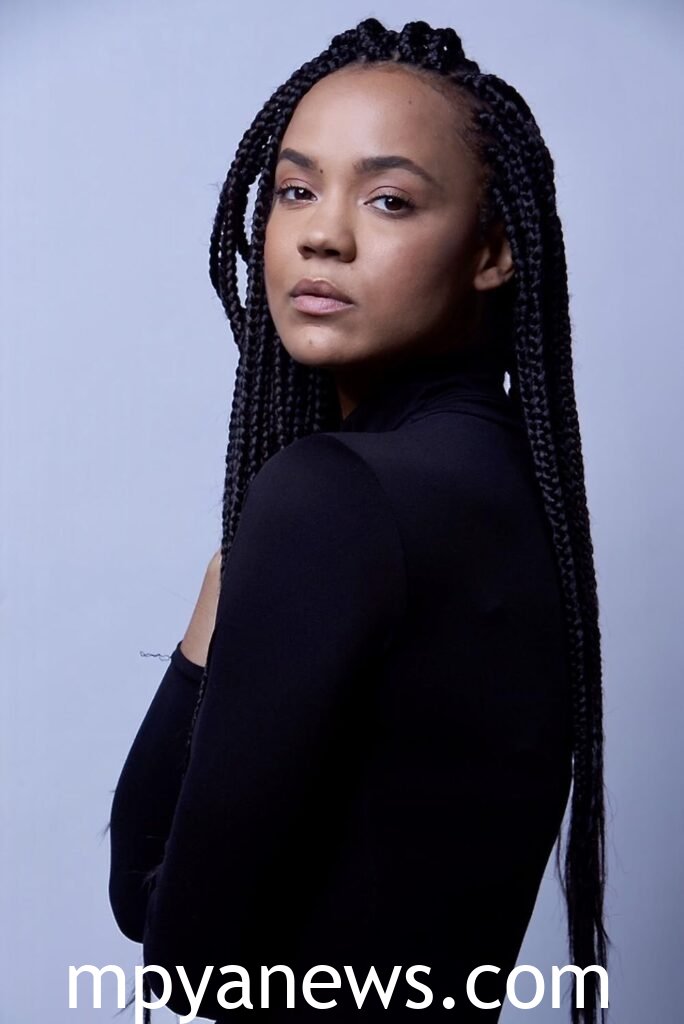 crystal-reed-loves-and-hookups.