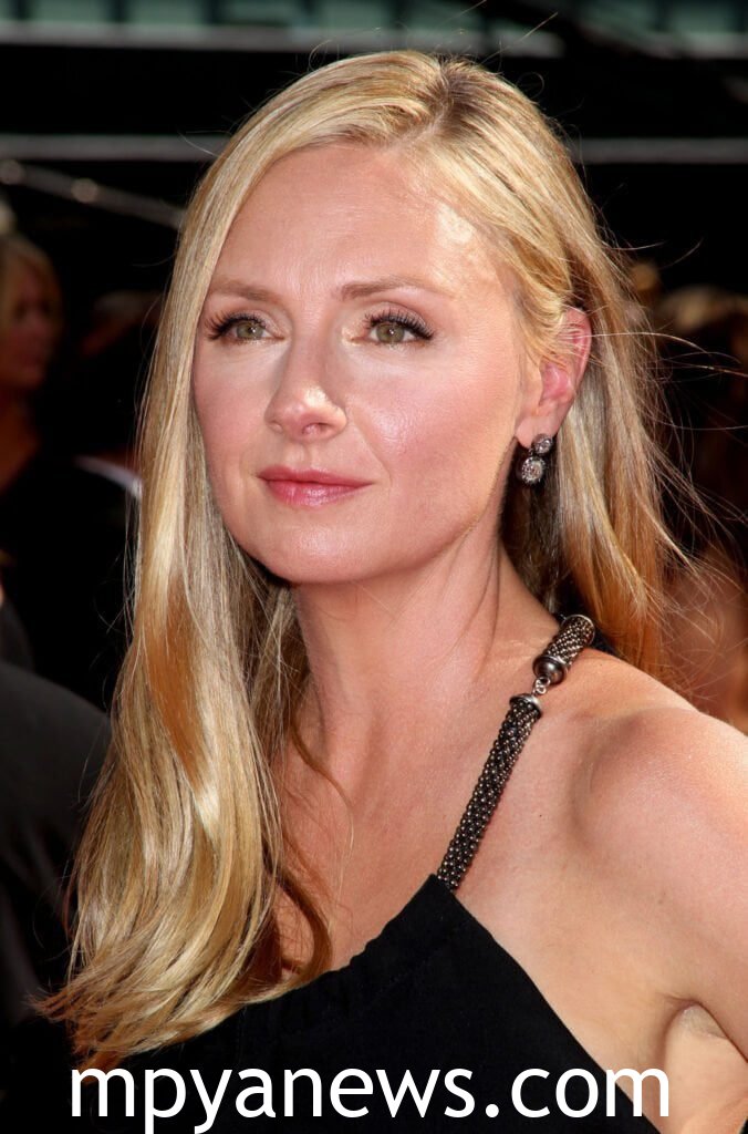 Hope Davis