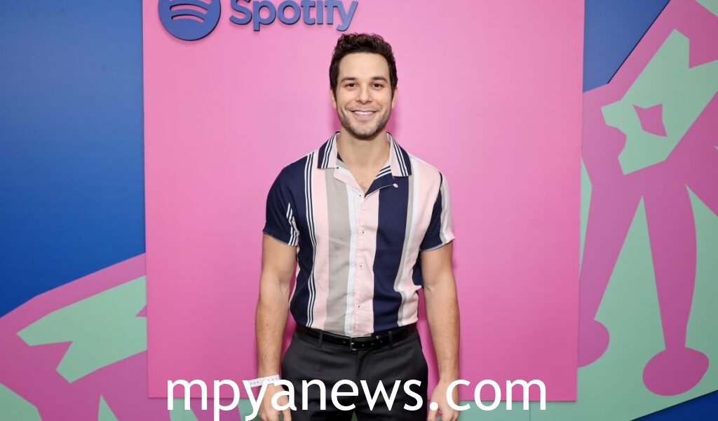 45-facts-about-skylar-astin-