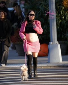 Actress Esther Povitsky in bikini! 7 electric moments
