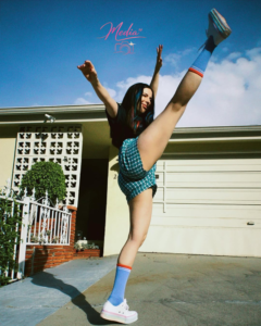 Actress Esther Povitsky in bikini! 7 electric moments