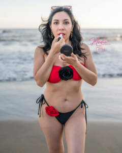 Jennifer Tilly Bikini! 11 Tiniest Alluring Moments