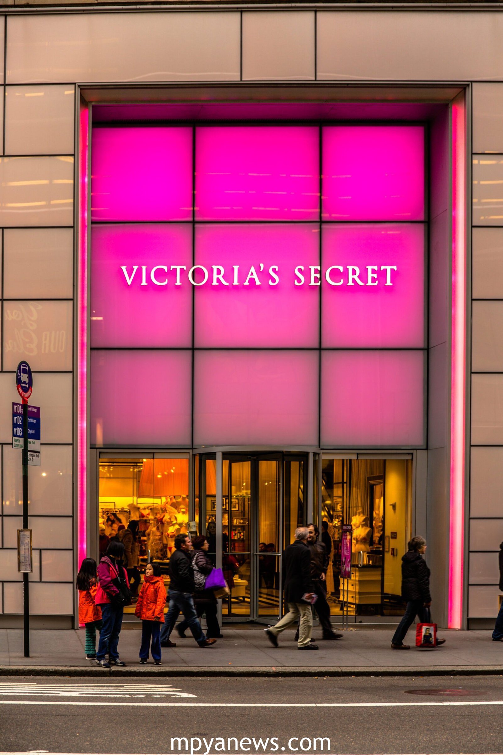 Victoria Secret Reviews, Helpline Numbers and Return Policy 2024