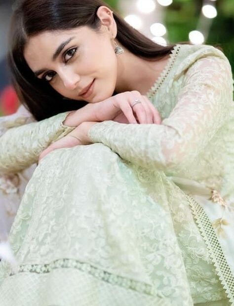 maya-ali-gorgeous-queen