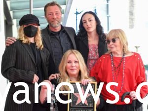 christina-applegate-daughter-sadie-