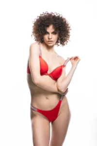 Eve-Harlow-