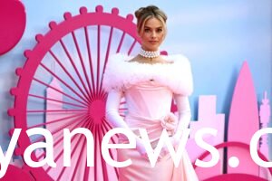 17BARBIE-LOOKS-PROMO