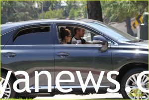 Ryan Gosling: 2015 Lexus LS Hybrid