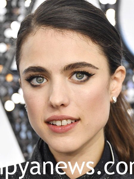 Margaret Qualley looks nice