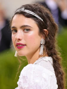 Margaret Qualley looks nice