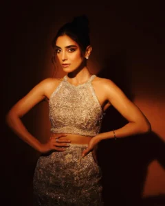 maya-ali-gorgeous-queen