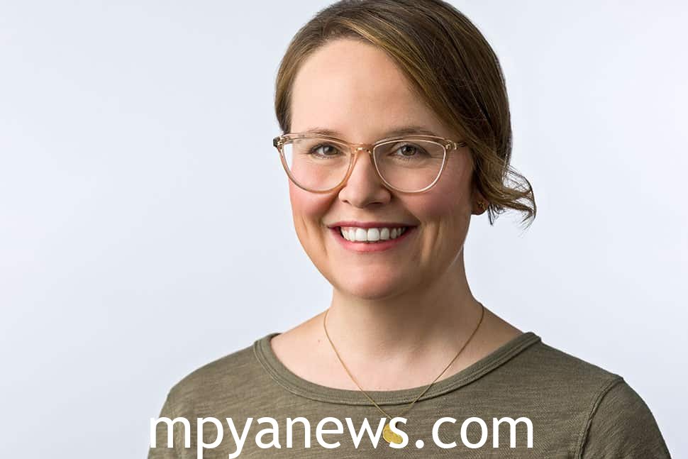 Raina Telgemeier