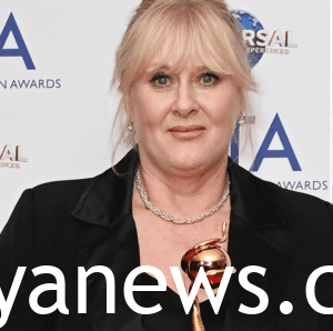 Sarah Lancashire looks good