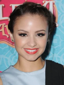 Aimee Carrero looks good