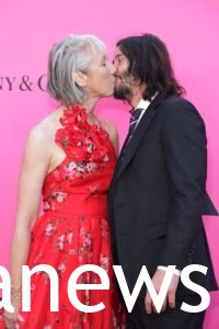Keanu Reeves Girlfriend