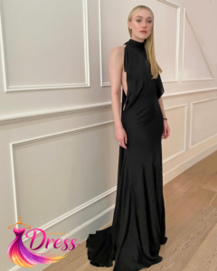 cute in black Dakota Fanning dress