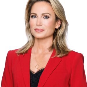 hot red potrait; Amy Robach