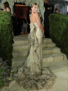 Margot Robbie Hot Outfits! 5 of the Most Daring Ones 5 Margot Robbie Hot Outfits! 5 of the Most Daring Ones Margot Robbie Hot Outfits