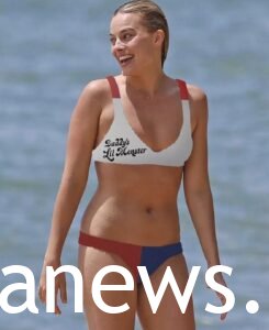 Margot Robbie in a nice bikini