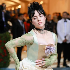 Billie Eilish looks nice