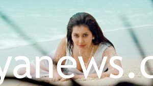 Rashi Khanna hot bikinis