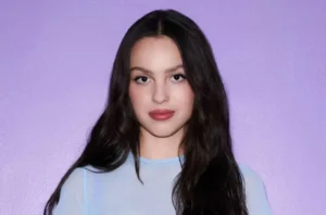 Olivia Rodrigo looks nice