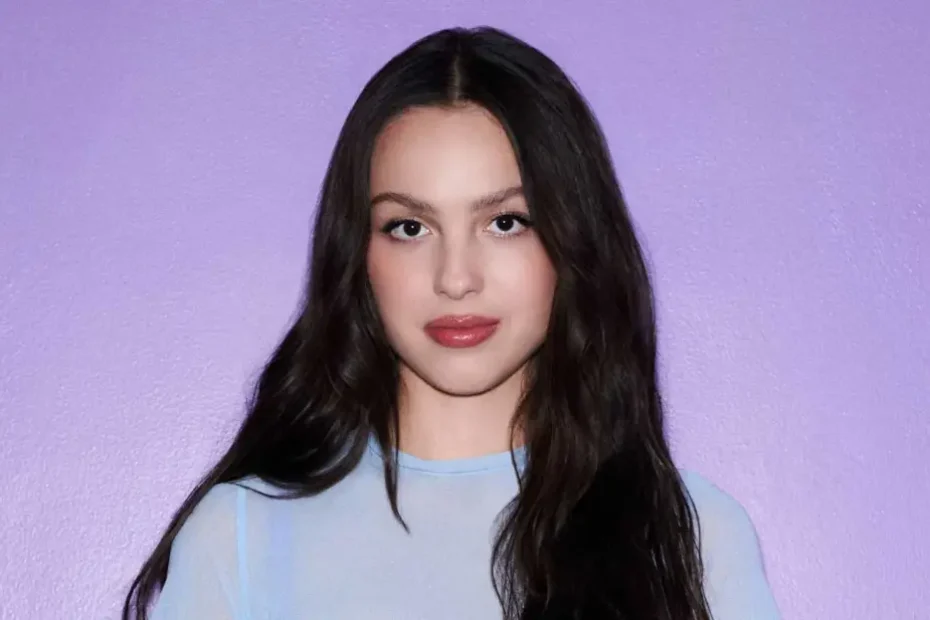 Olivia Rodrigo looks nice