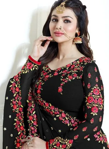 Ayesha Takia looking beautiful