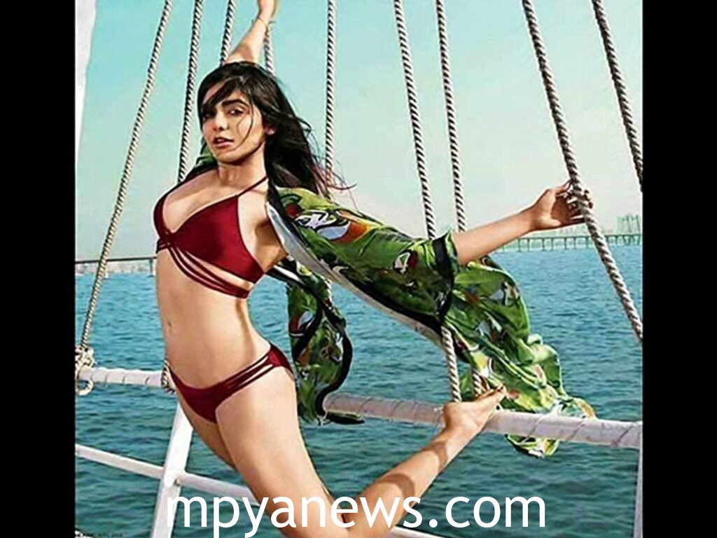 Adah Sharma in Tropical