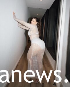 Hot and curvy: Ashley Graham Nude  dresses