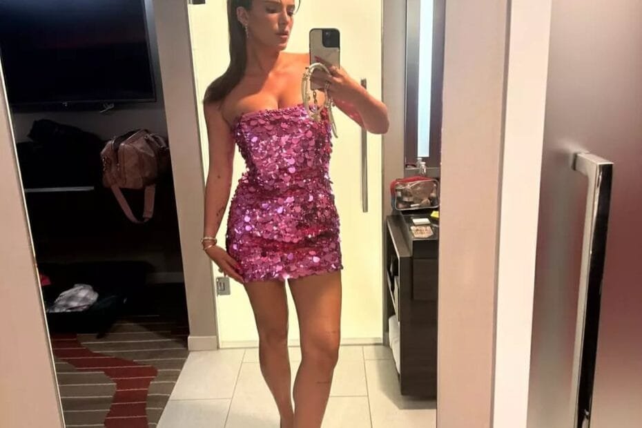 Bella Throne: on a short hot dress