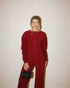 Sofia Richie Fashion:classic in red