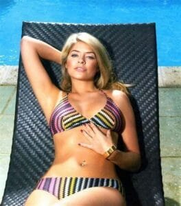 Willoughby Bikini: ON A HOT BIKINI