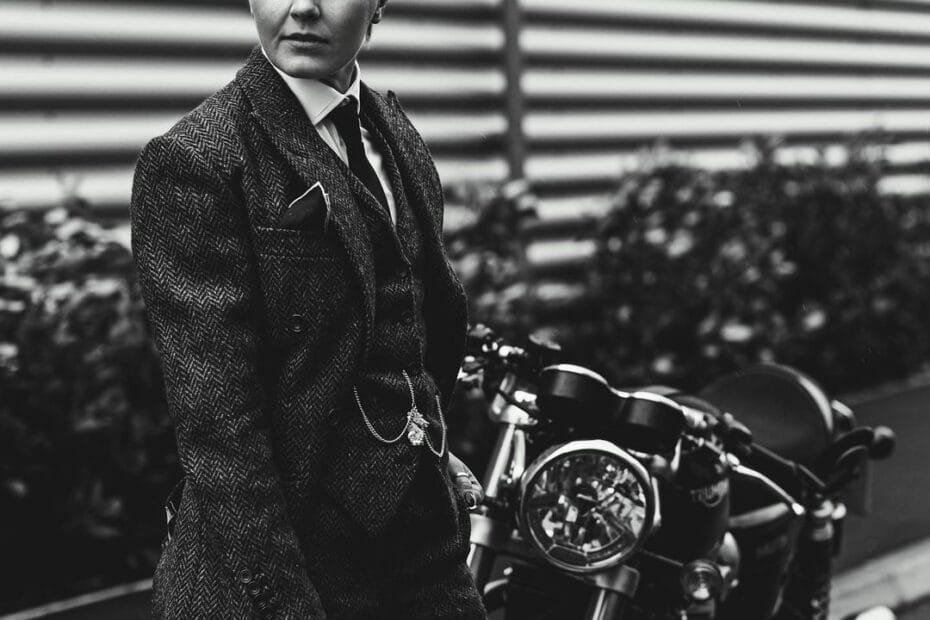 Victoria Pendleton Dress: in a black outfit