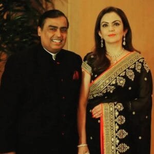 Mukesh Ambani: with her wife