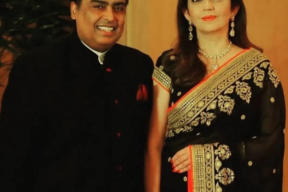 Mukesh Ambani: with her wife
