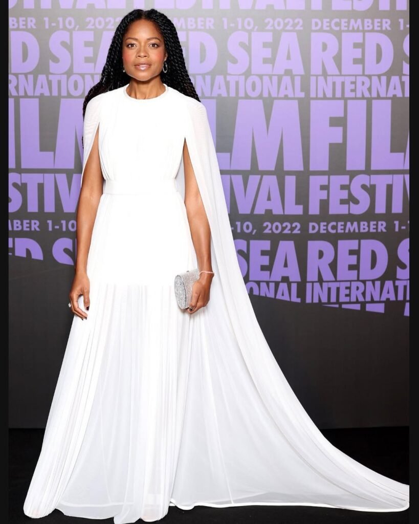 Naomie Harris Fashion:in a white dress
