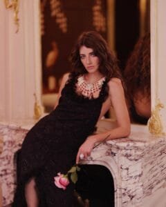 Cris Herrmann's Net worth:in black