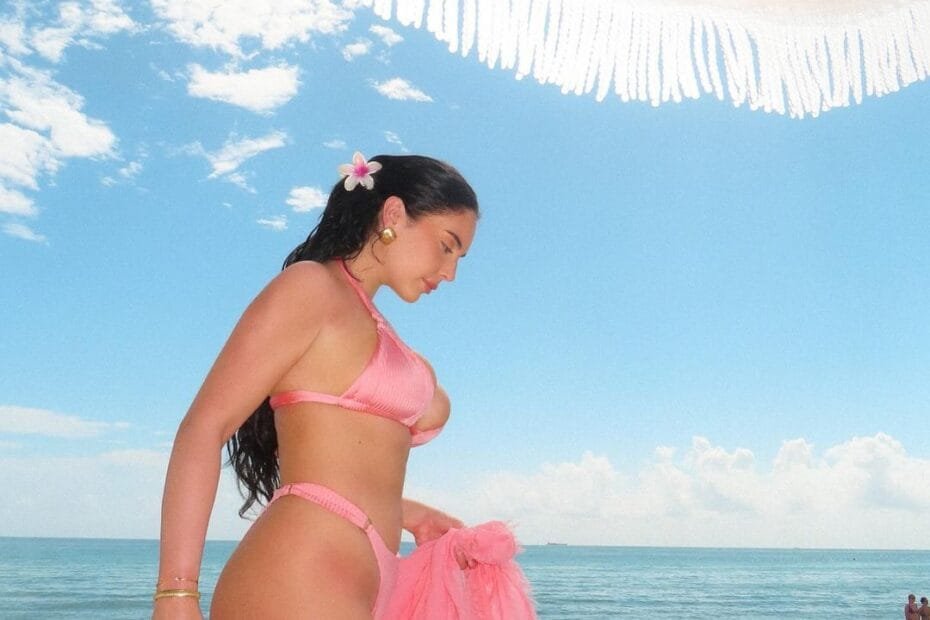 Cinzia Baylis-Zullo: on a pink bikini