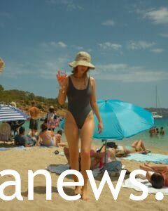 Naomi Genes Bikini: hot in black 
