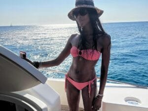 Naomi Campbell Bikini: in a pink hot bikini
