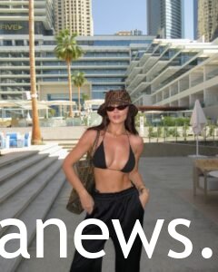 hot bikini: Sarah Ashcroft Bikini