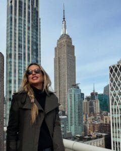 Mariana Weickert bio:Giving a different view